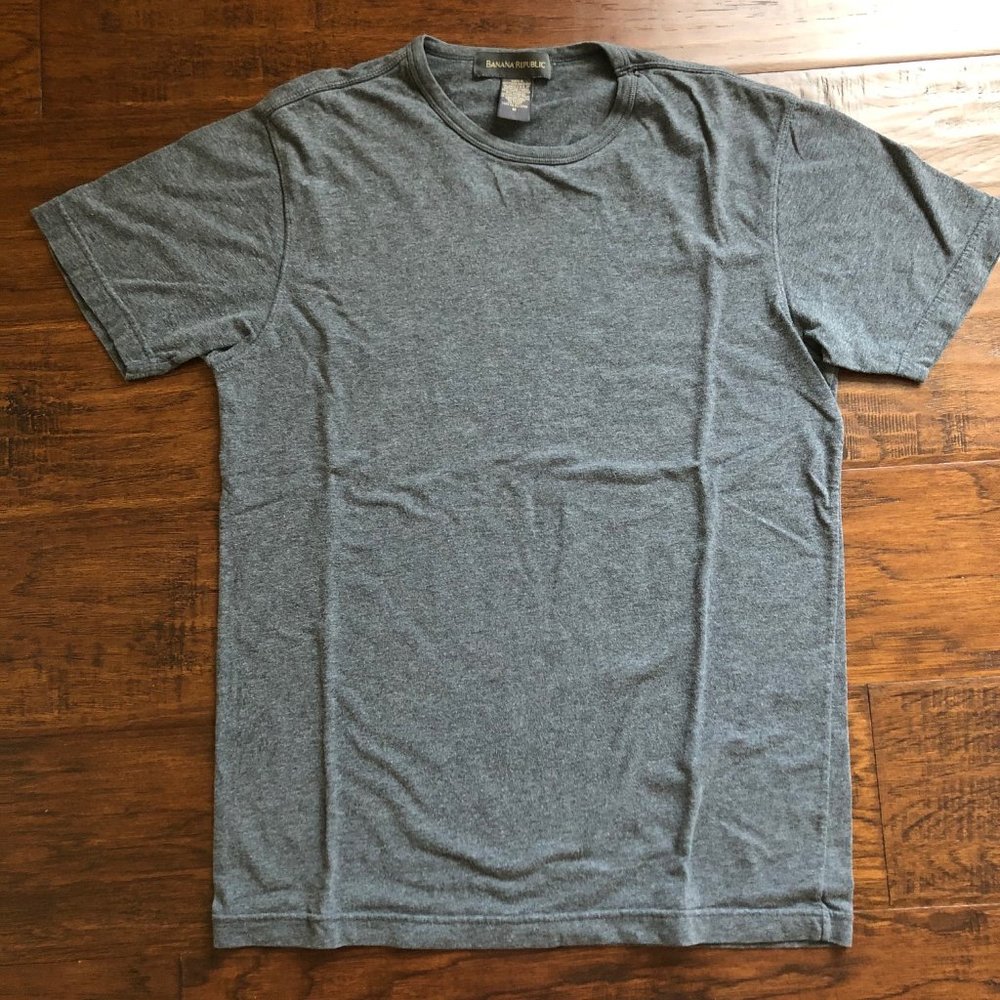 Banana Republic fitted tshirt gray mens M classic